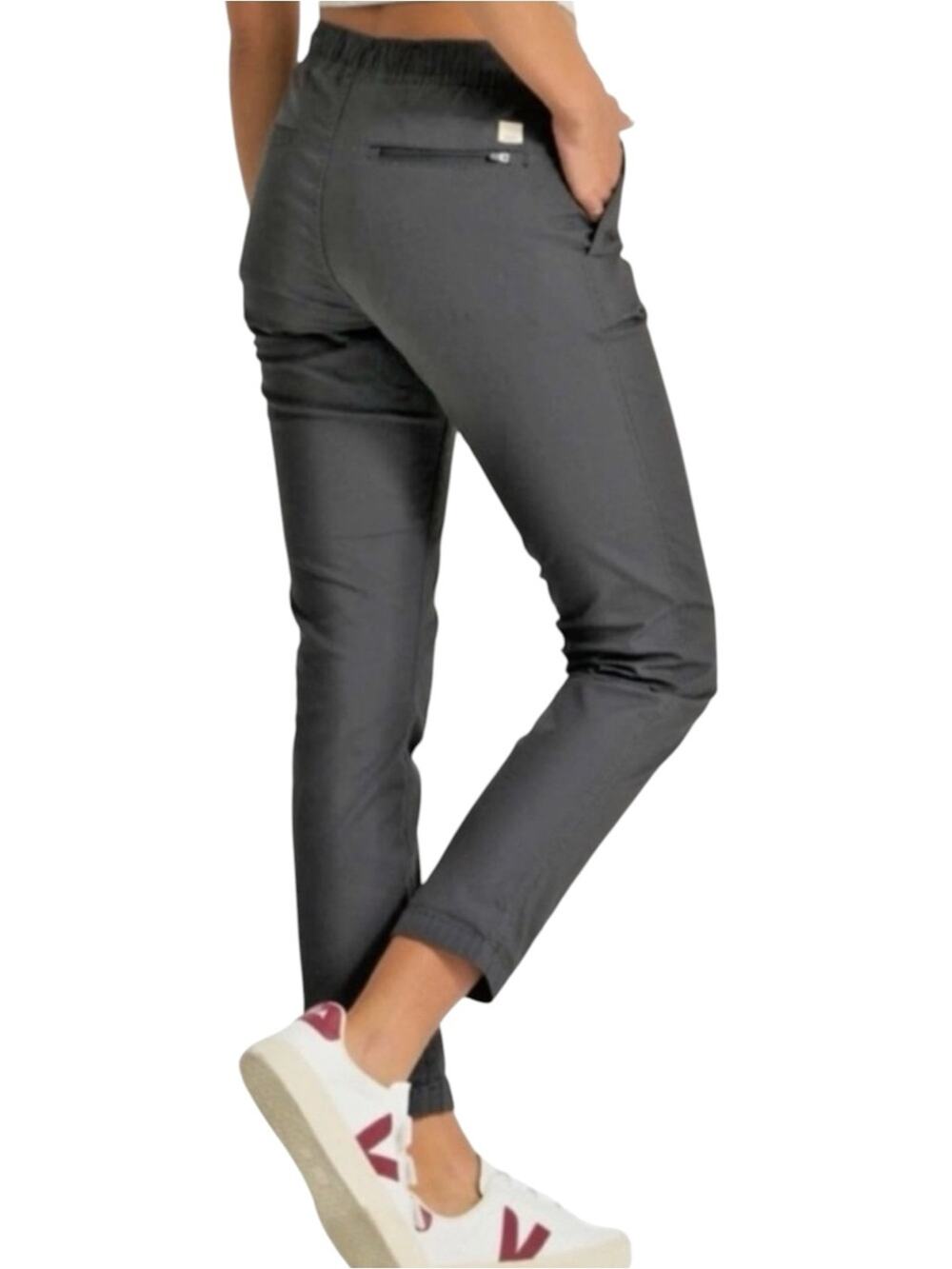 Vuori Women’s Ripstop Pants in Charcoal Grey Small